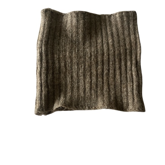 NWOT Women’s ribbed 2piece set - Picture 2 of 3